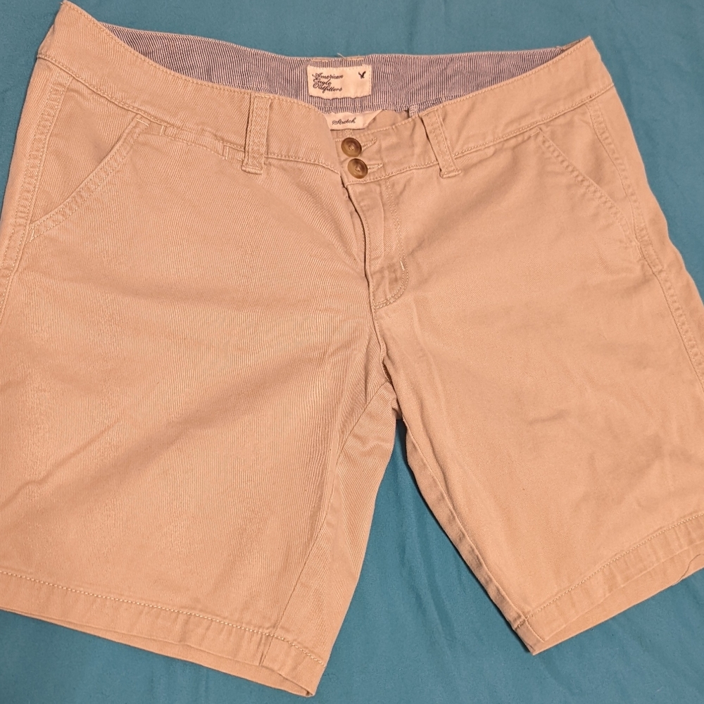 American Eagle Khaki Shorts size 8